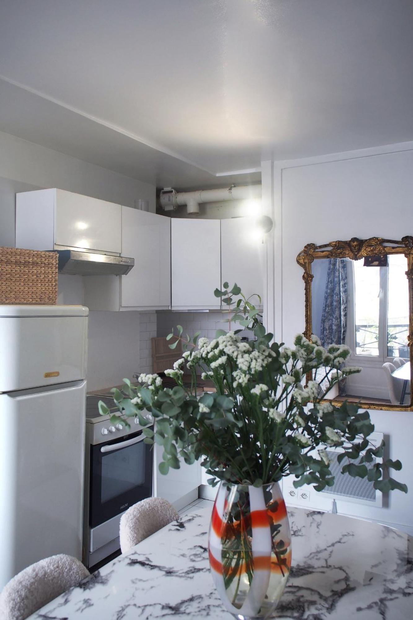Deux Pieces Au Coeur Du Marais Appartement